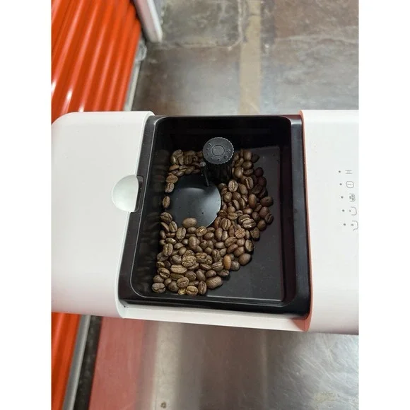 Smeg EP3221/44 Fully Automatic Coffee Machine White - Picture 10 of 11